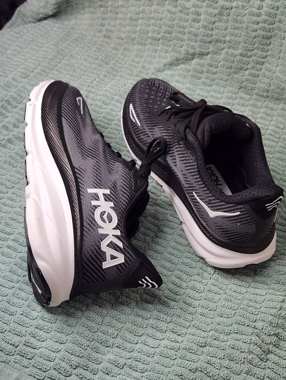 Hoka Clifton 9 Running Shoes Mens  size 7